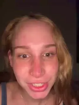 Cam4 Free Live Porn of helenawrld