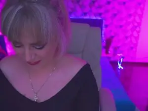 Cam4 Live Sex of CandyLadyyy