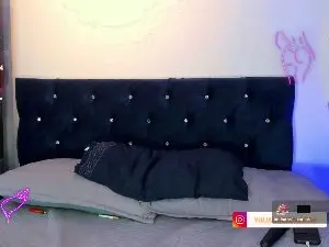 Cam4 Adult Webcam of Yulianademon66