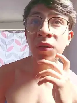 Cam4 Free Porn Cam of lion3hdz1