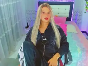 Cam4 Nude Webcam of monserrat18