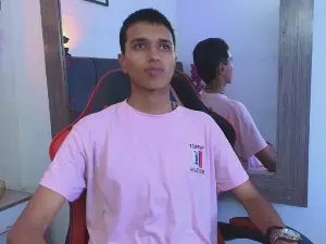 Cam4 Live Porn of Alan_Colthon