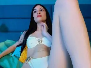Cam4 Live Porn of DevineSimone