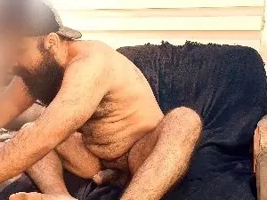 Cam4 Live Sex of BeardedSmoker