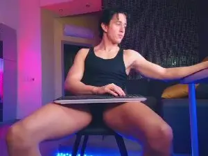 Cam4 Live Porn of ChristianLevine