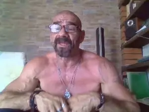 Cam4 Sex Chat of TomiPsexy