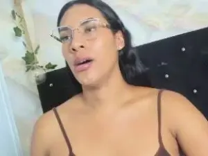 Cam4 Watch Live Sex Cams of sasha_smith20