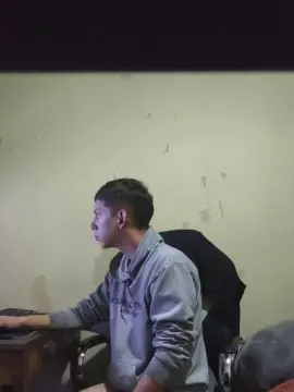 Cam4 Live Sex of KeviinKinG