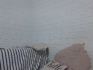 Cam4 Live Porn of aledina78