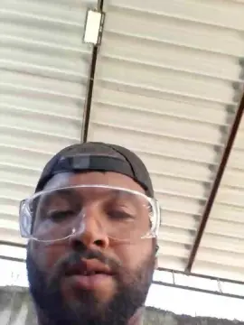 Cam4 Sex Cam of Morenogatorj99