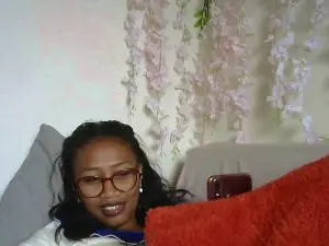 Cam4 Watch Live Sex Cams of ElenaVibe2