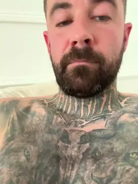 Cam4 Free Live Porn of HandyMan1