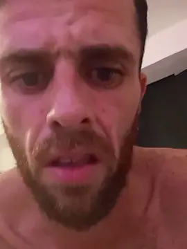 Cam4 Live Porn of pocholo30