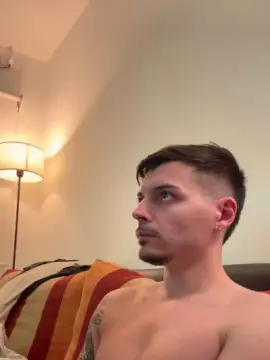 Cam4 Nude Webcam of ThomasRM98
