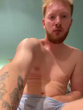 Cam4 Live Sex of bigessential