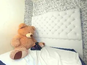 Cam4 Live Sex Cam of Mia_miller001
