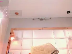 Cam4 Live Sex of Lady_Hellen