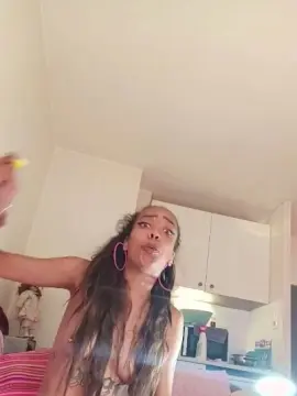 Cam4 Watch Live Sex Cams of elleblue_sexy