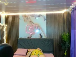 Cam4 Free Live Porn of Krystal_tay
