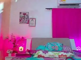 Camsoda Nude Webcam of kendra-love31