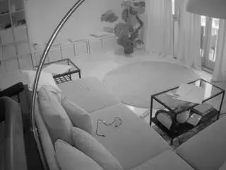 Camsoda Nude Webcam of voyeurcam-julmodels-living-4