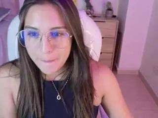 Camsoda Best Webcam of miia-thompson-1