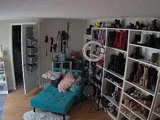 Camsoda Free Porn Cam of voyeurcam-missoliviablack-03
