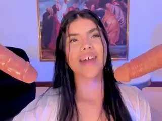 Camsoda Sex Cam of mialaurence