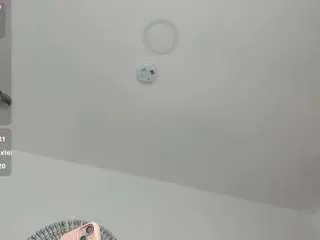 Camsoda Sex Chat of miranda-crawford