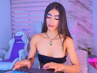 Camsoda Free Live Porn of collett-t