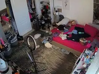 Camsoda Adult Video Chat of voyeurcam-hornyhostel-02