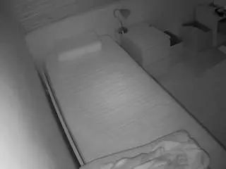 Camsoda Best Webcam of voyeurcam-julmodels-greybed-1