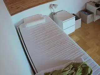 Camsoda Live Porn of voyeurcam-julmodels-greybed-1