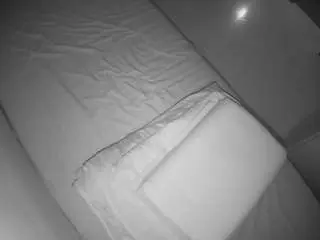 Camsoda Live Sex of voyeurcam-julmodels-greybed-2