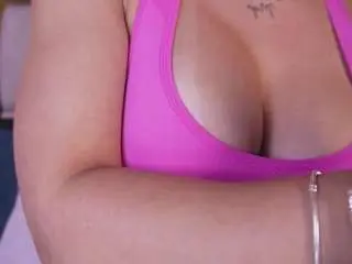 Camsoda Free Porn Cam of emma-rossee
