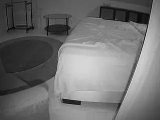 Camsoda Free Porn Cam of voyeurcam-julmodels-whitebed-6