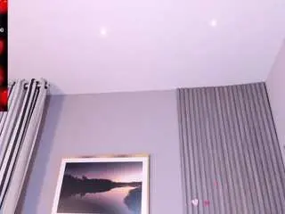 Camsoda Nude Webcam of nahomii-skonee