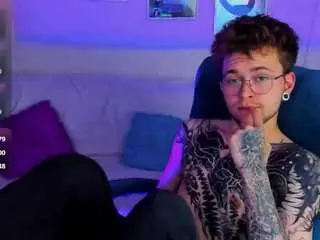 Camsoda Nude Webcam of tomasnorton