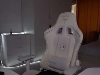 Camsoda Watch Live Sex Cams of evelina-fox