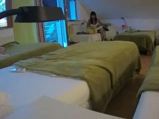 Camsoda Private Sex Chat of voyeurcam-julmodels-bed-2