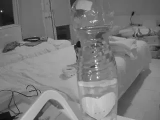 Camsoda Adult Webcams of voyeurcam-julmodels-bed-2
