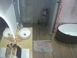 Camsoda Nude Webcam of voyeurcam-casa-salsa-bathroom-6