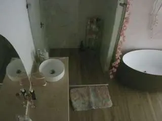 Camsoda Nude Webcam of voyeurcam-casa-salsa-bathroom-6