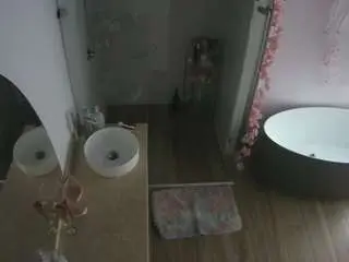 Camsoda Nude Webcam of voyeurcam-casa-salsa-bathroom-6