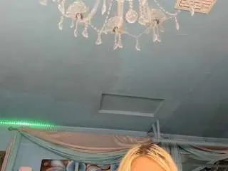 Camsoda Live Porn of adrianna777