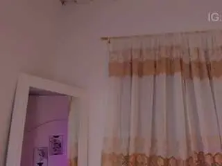 Camsoda Adult Webcam of annie-barozzi