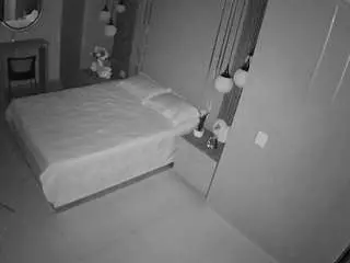 Camsoda Live Sex Cam of voyeurcam-casa-salsa-bedroom-10