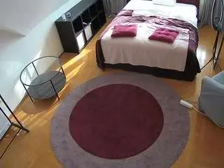Camsoda Adult Webcams of voyeurcam-julmodels-whitebed-1
