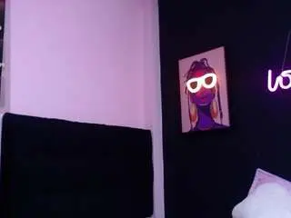 Camsoda Free Live Porn of manelly-sweetf