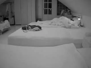Camsoda Best Webcam of voyeurcam-julmodels-bed-3